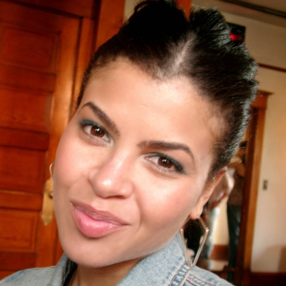 Meet your Posher, Naomi